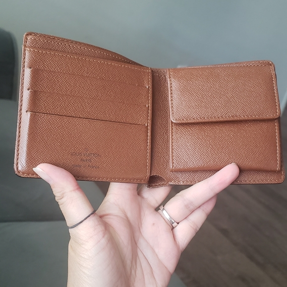 Louis Vuitton Monogram Marco Bifold Wallet - Picture 17 of 17